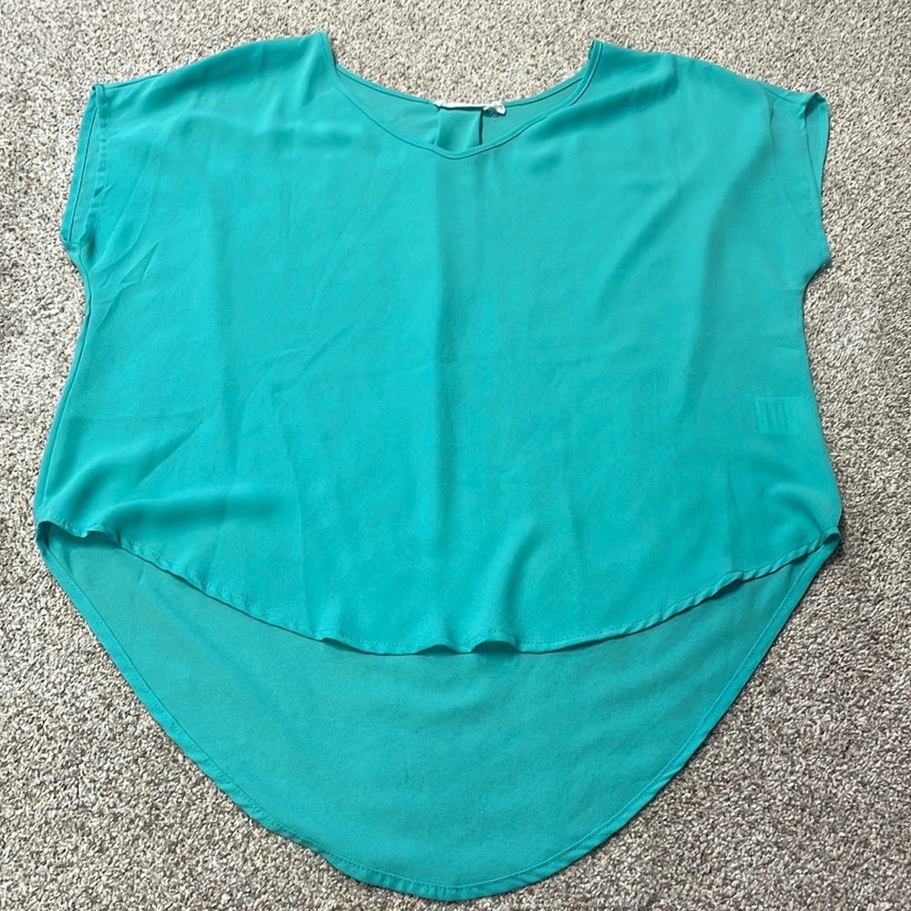 Lush aqua green blouse